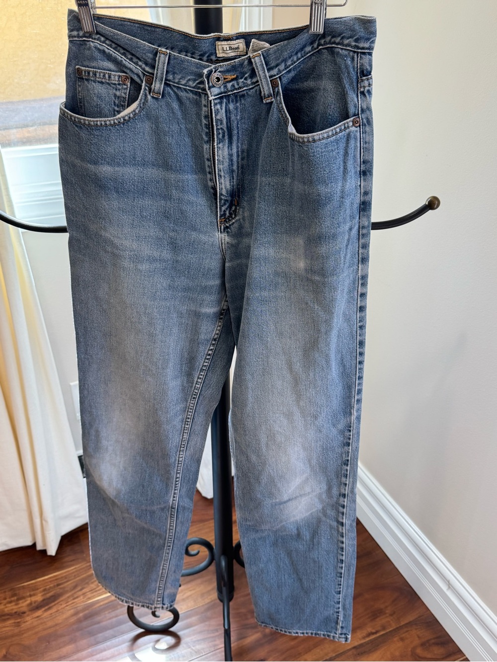 L.L. Bean Relaxed Fit Blue Jeans Woman size 12 Long Straight Leg